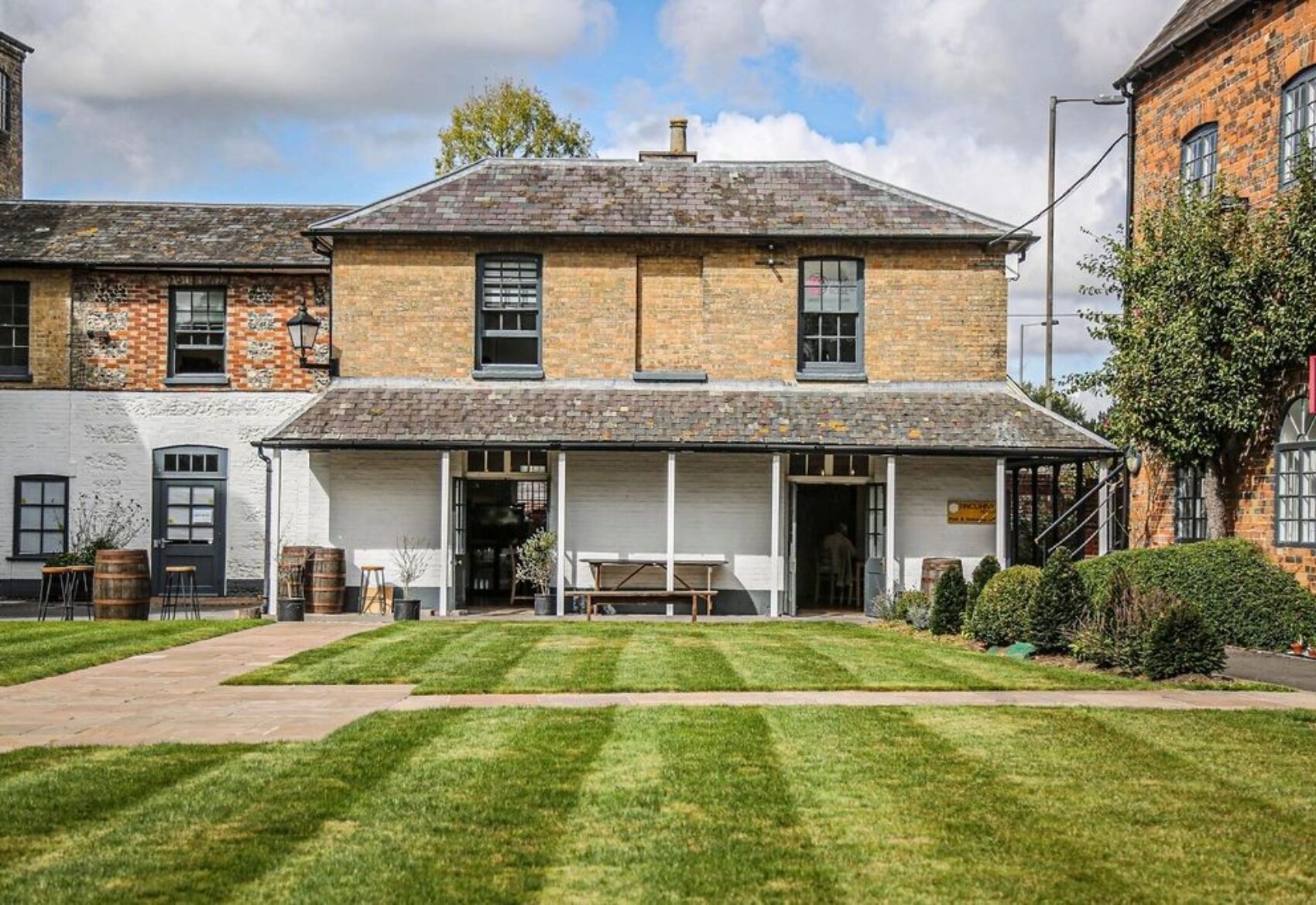 Eat & Drink at Wilton Village